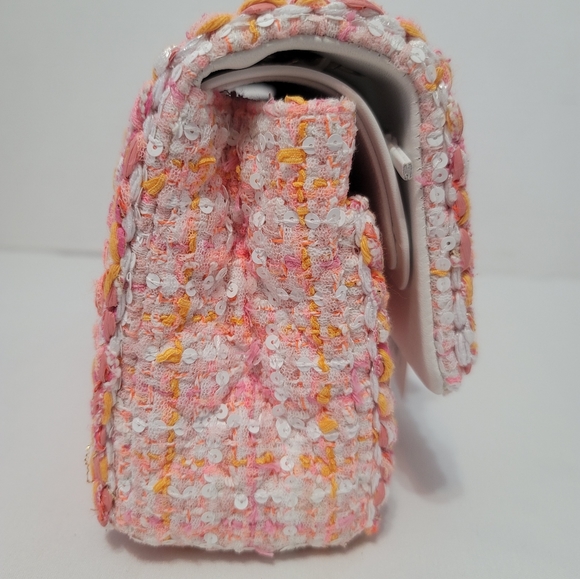 CHANEL RUNWAY CLASSIC Medium Double Flap Bag - Picture 9 of 15